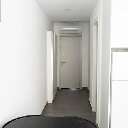 Almada Downtown 101 Apartman
