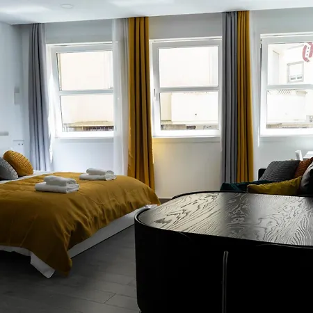 Almada Downtown 101 Apartment *